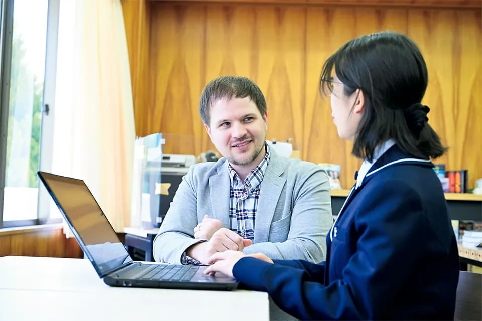 ICTを活用し、英語4技能を強化